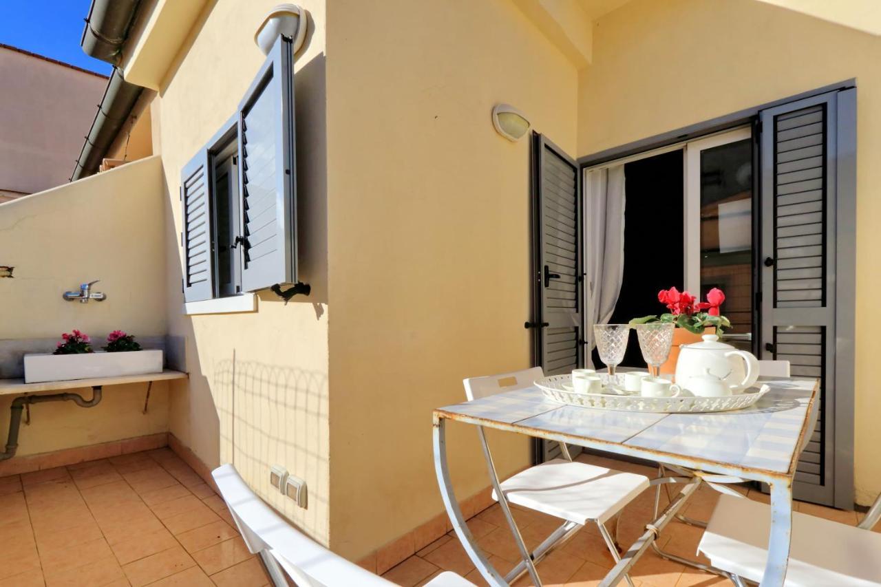 Monti Charming Apartment - Rome Short Let Service エクステリア 写真