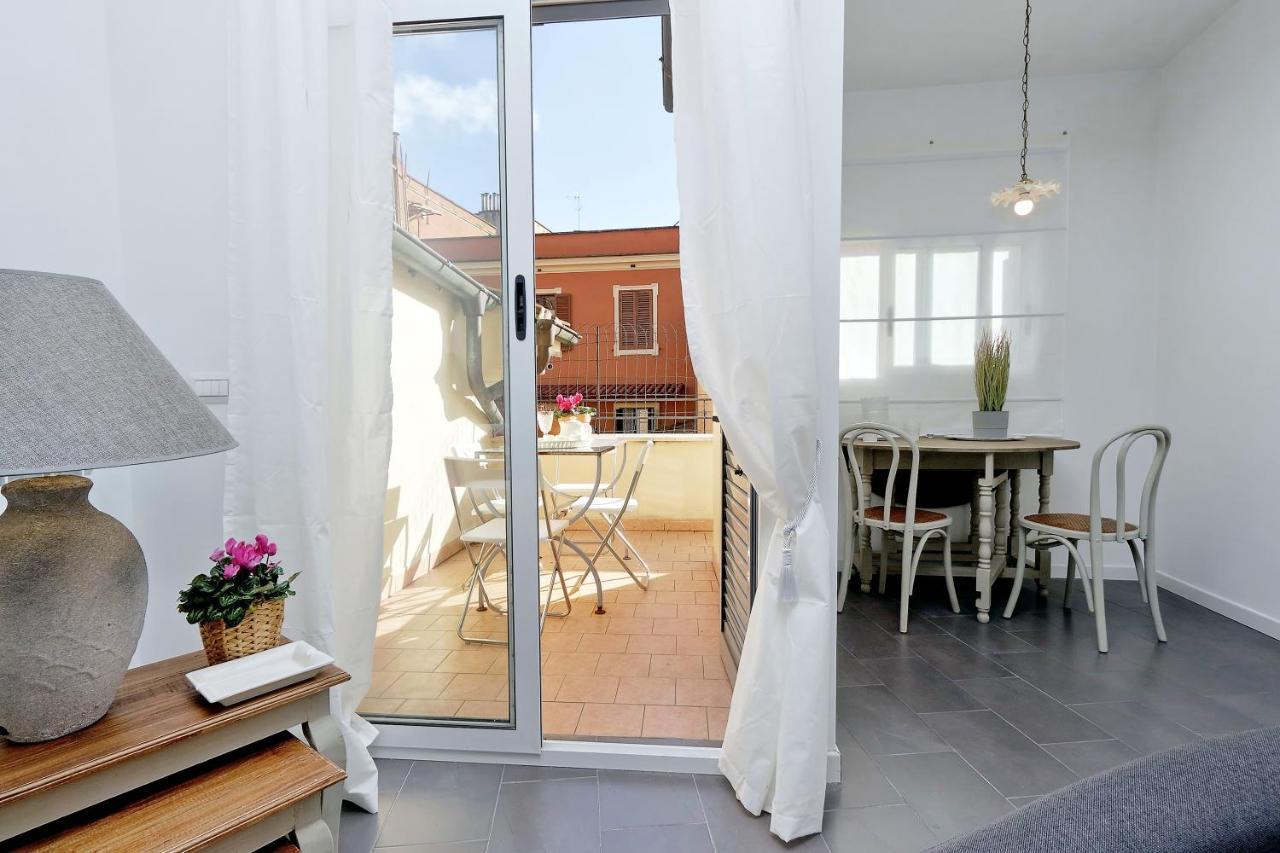 Monti Charming Apartment - Rome Short Let Service エクステリア 写真