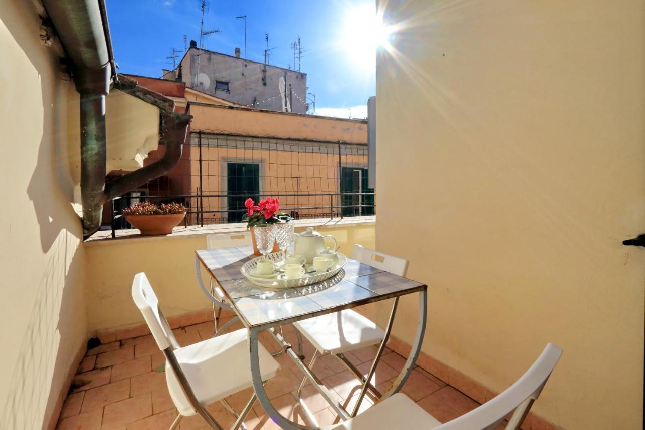 Monti Charming Apartment - Rome Short Let Service エクステリア 写真